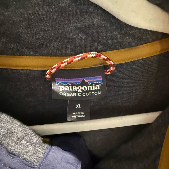 Patagonia Gray Pullover with Navy Accents - Picture 2 of 2